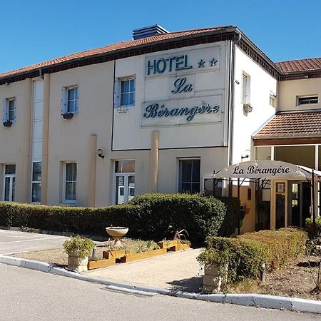 Hotel La Berangere Pérouges Buitenkant foto