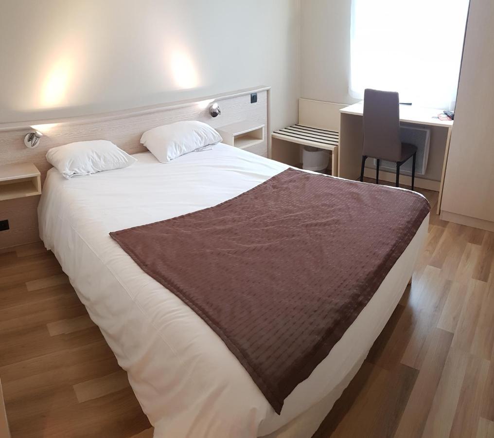 Hotel La Berangere Pérouges Buitenkant foto