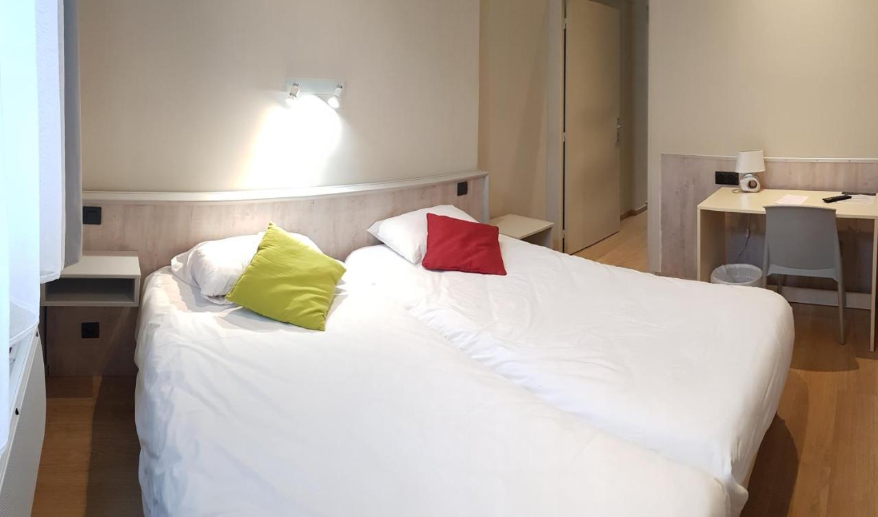 Hotel La Berangere Pérouges Buitenkant foto