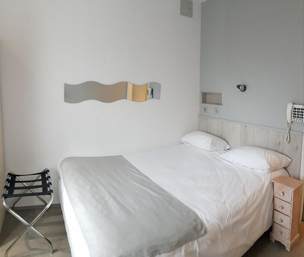 Hotel La Berangere Pérouges Buitenkant foto