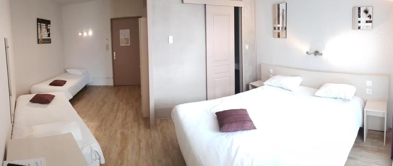 Hotel La Berangere Pérouges Buitenkant foto