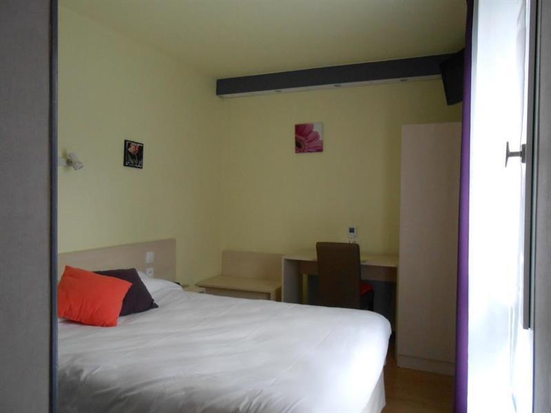 Hotel La Berangere Pérouges Buitenkant foto