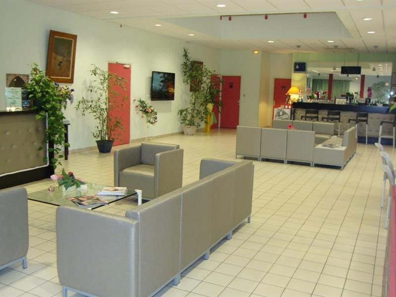 Hotel La Berangere Pérouges Buitenkant foto